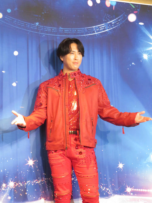 宮舘涼太、氷上でもロイヤルパフォーマンス リフト成功＆美声で会場