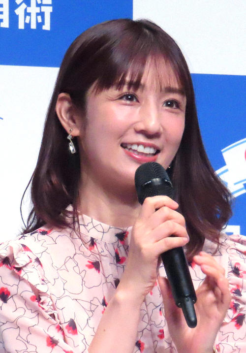 小倉優子、米短期留学する長男を見送り 空港へ向かう親子ショットに