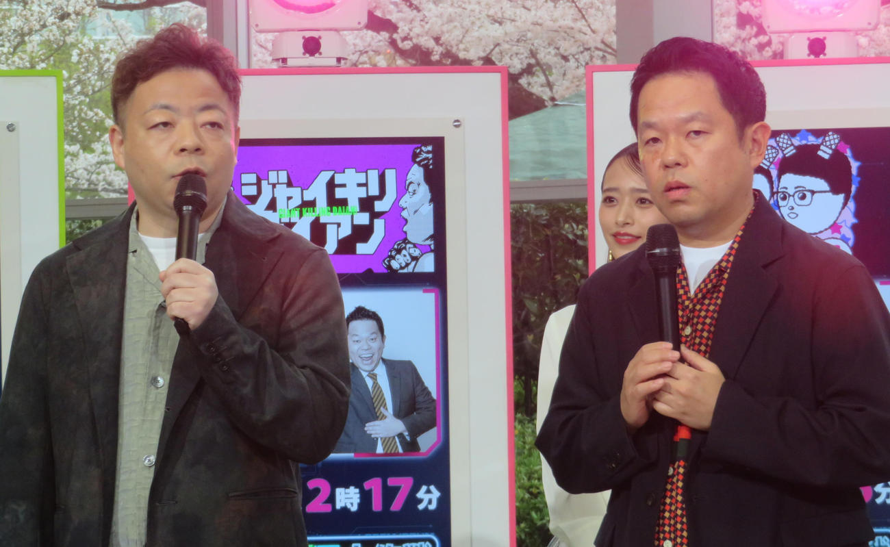 ダイアンのユースケ（左）と津田篤宏（2025年3月撮影）