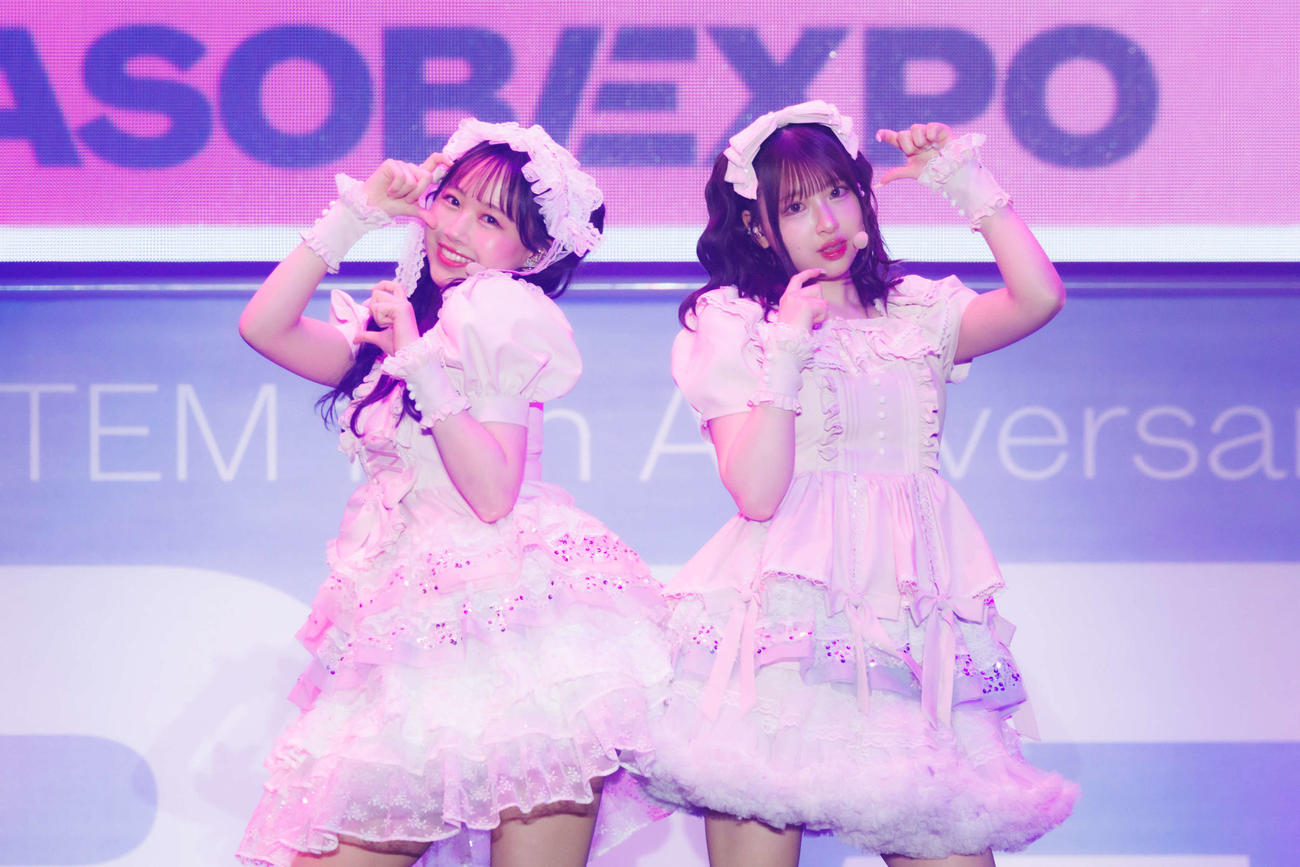「ASOBI EXPO」に出演したPiKi松本かれんと桜庭遥花（ヨシモリユウナ氏、金谷龍之介氏撮影）