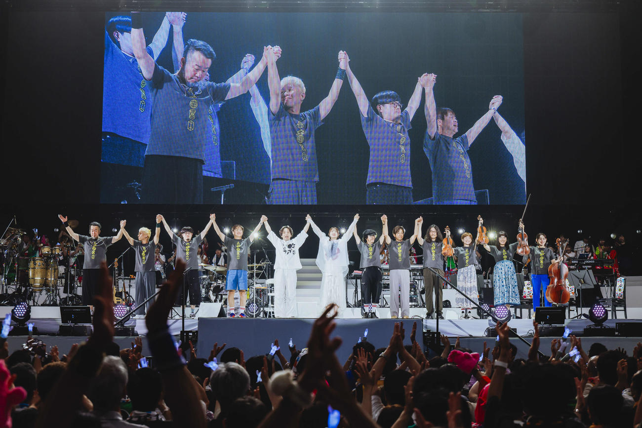 いきものがかりツアー最終公演のアンコール（堀内レイ氏撮影）