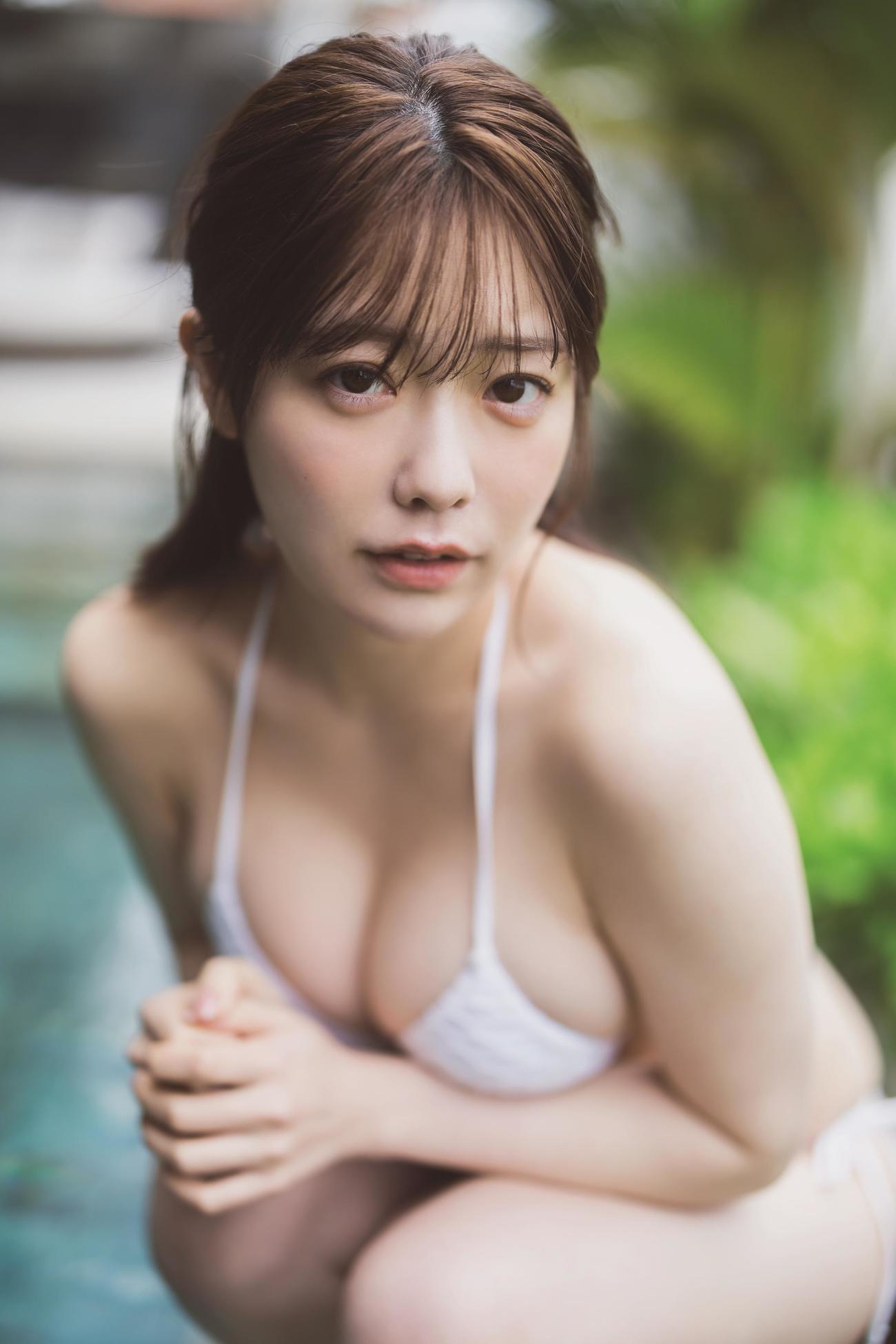 塩見きら初写真集「きらららぽん」収録カット（藤本和典氏撮影）