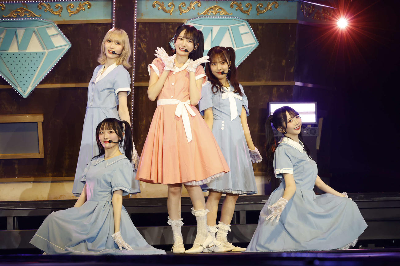 全国ツアー「We want to find　“カフェ樂園”」東京公演を開催した≠ME。左から川中子奈月心、本田珠由記、鈴木瞳美、落合希来里、谷崎早耶（C）YOANI