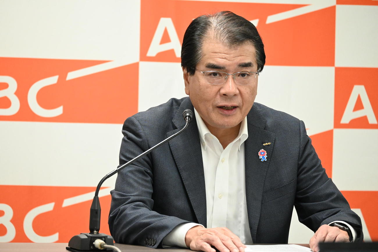 夏の社長会見を行った朝日放送（ABC）テレビの今村俊昭社長（撮影・松浦隆司）