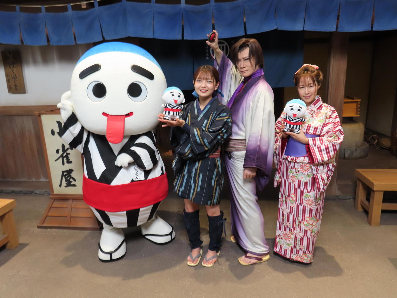 「必見！四日市3～帰ってきた翔～」の撮影を行った、左からこにゅうどうくん、福留光帆、京本政樹、風谷南友