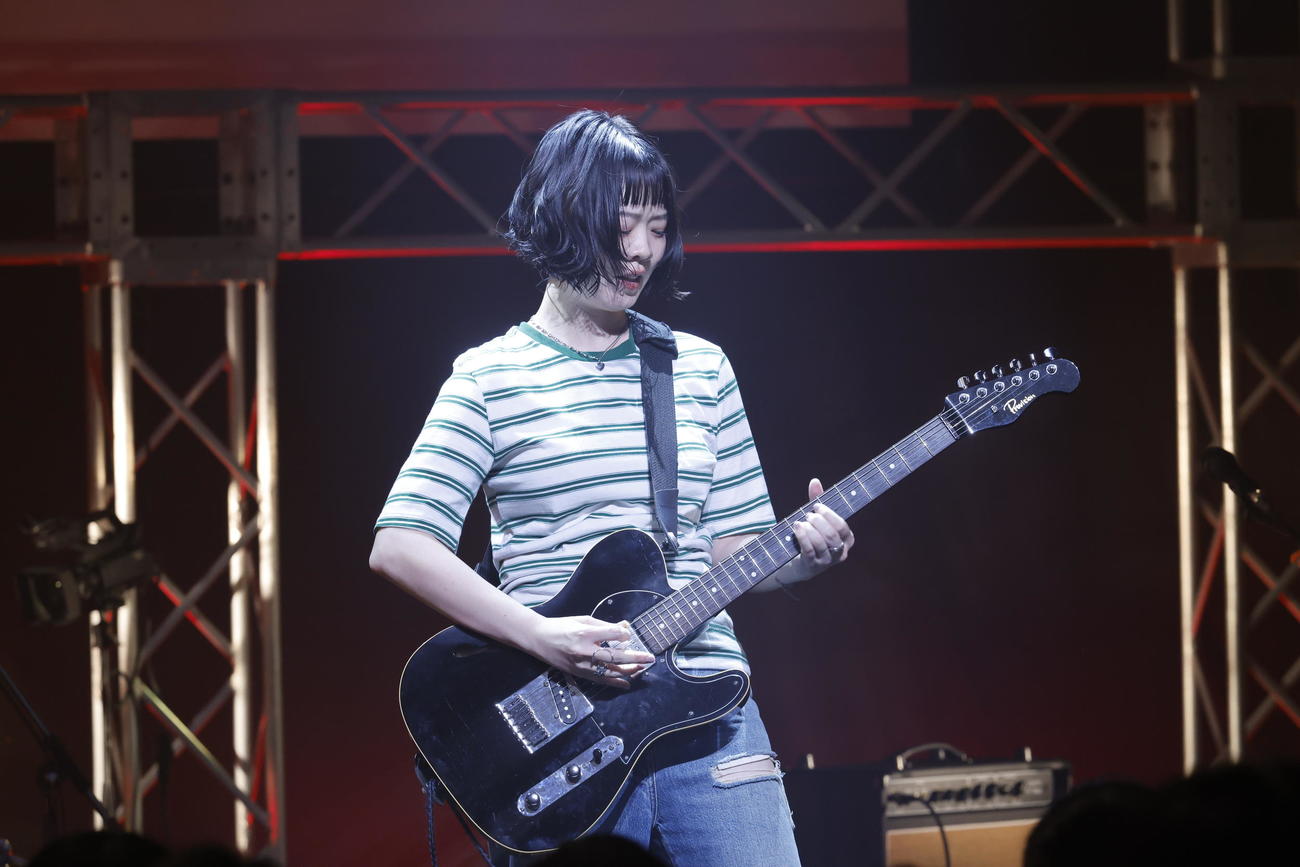 三ツ矢サイダーPresents「澄み切る！夏のIKUSHAMO　トーク＆ライブ」を行った宮崎朝子