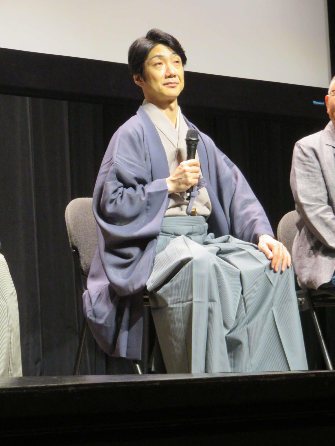 ドキュメンタリー映画「六つの顔」の完成披露試写会に登壇した野村萬斎