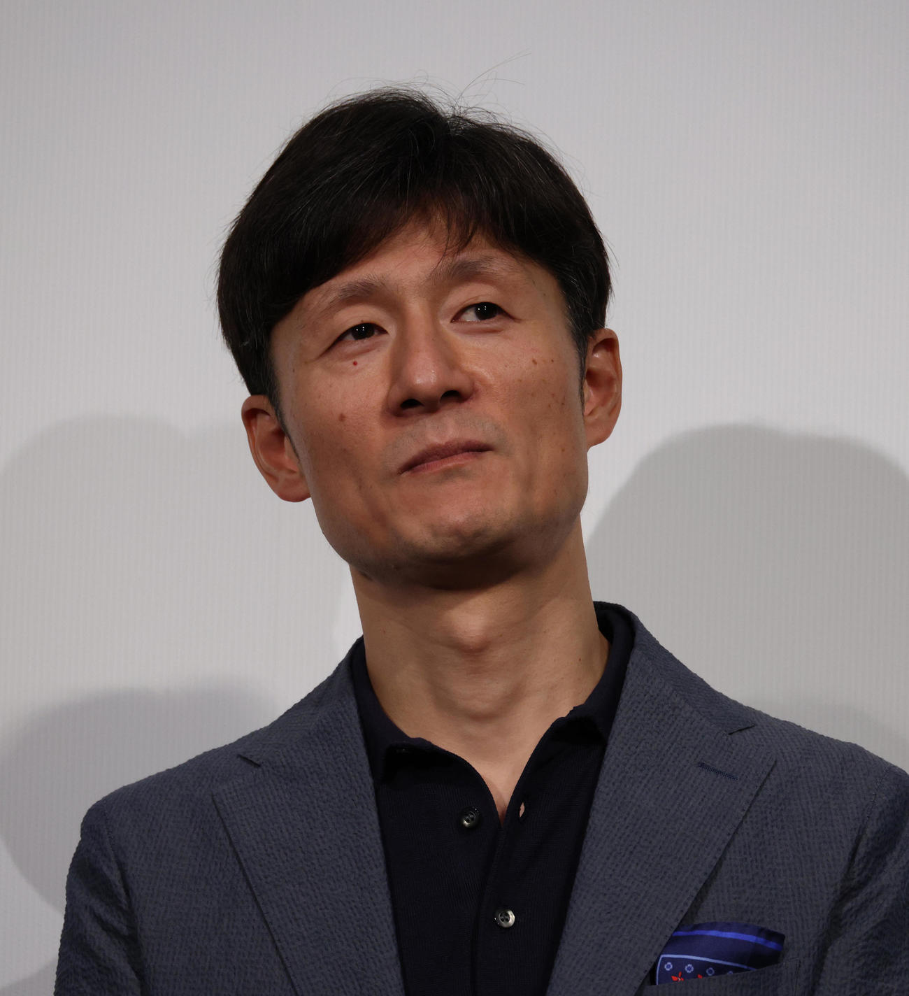 映画「国宝」舞台あいさつを行う李相日監督（撮影・中島郁夫）