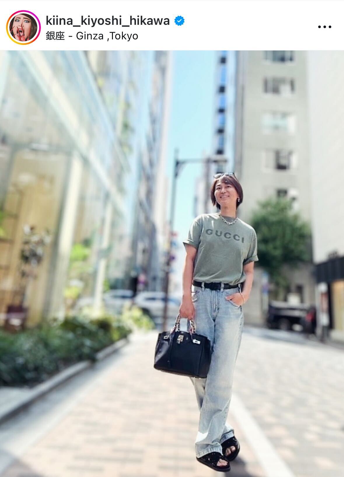 「GUCCI」のTシャツを着て銀座を歩く氷川きよし（インスタグラムから）