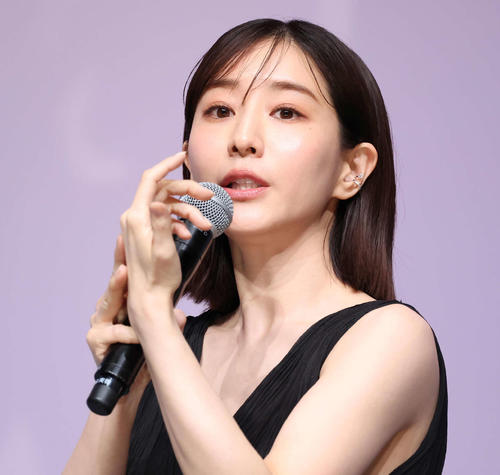 田中みな実が実名告白、せりふを間違えない42歳俳優「直前まで台本を見ているわけでもなく…」 - 芸能 : 日刊スポーツ