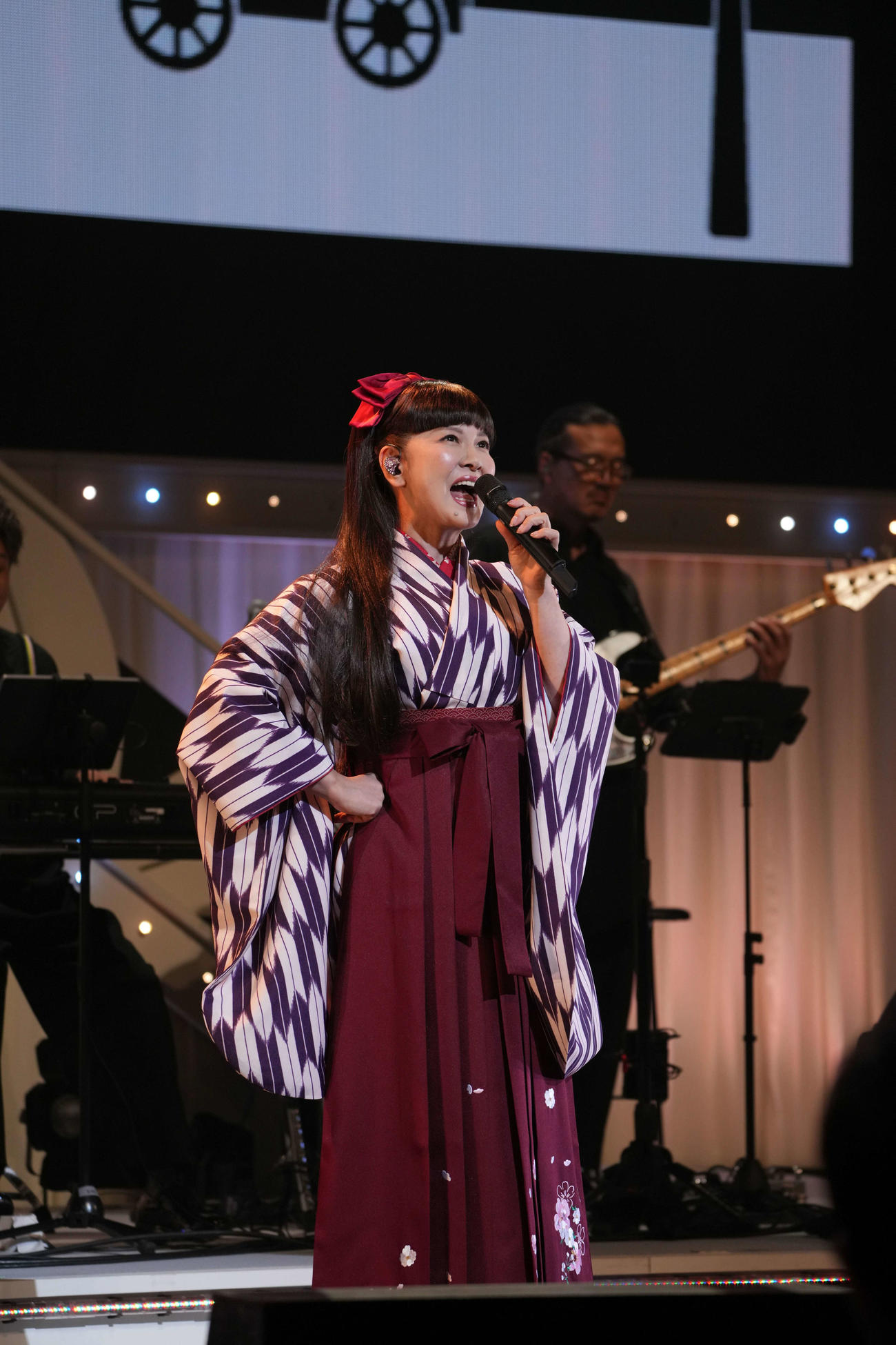デビュー40周年記念ツアーの初日公演を行った南野陽子（C）HIRO EDWARD SATO
