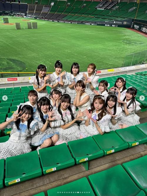 篠田麻里子、始球式オフショット公開「「39歳とは思えない!!」勝利の