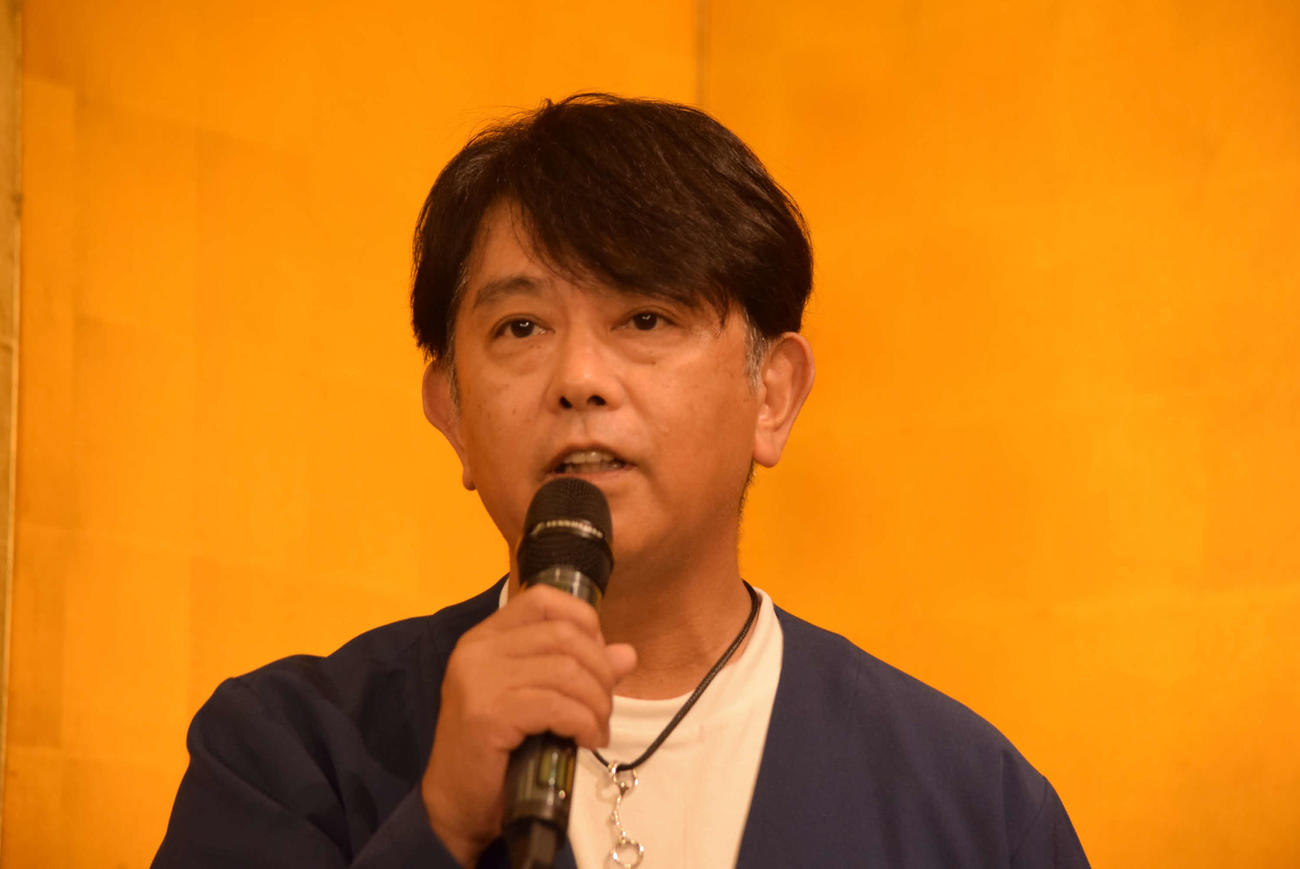 「大阪は踊る！」の取材会に出席した前田耕陽（撮影・阪口孝志）