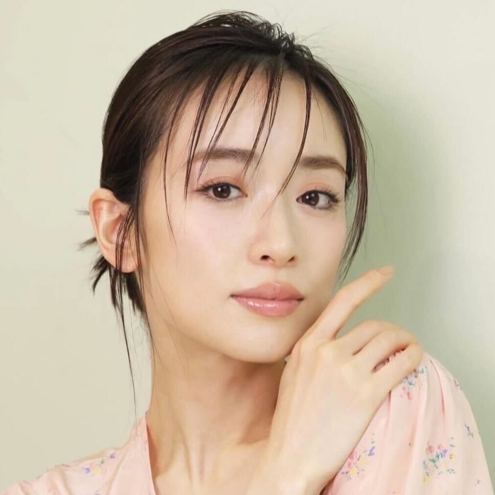 泉里香のインスタグラムから