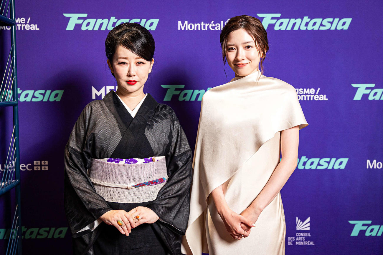 第29回ファンタジア映画祭シュバル・ノワールコンペティションに出品された映画「かくかくしかじか」上映会に急きょ参加した東村アキコ氏（左）と永野芽郁