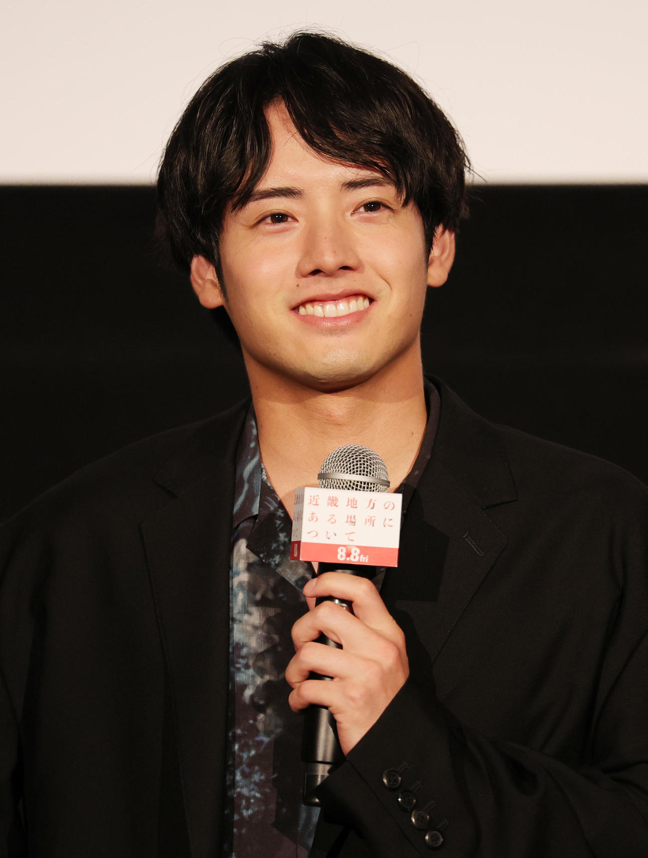 映画「近畿地方のある場所について」のイベントに登場した赤楚衛二（撮影・野上伸悟）