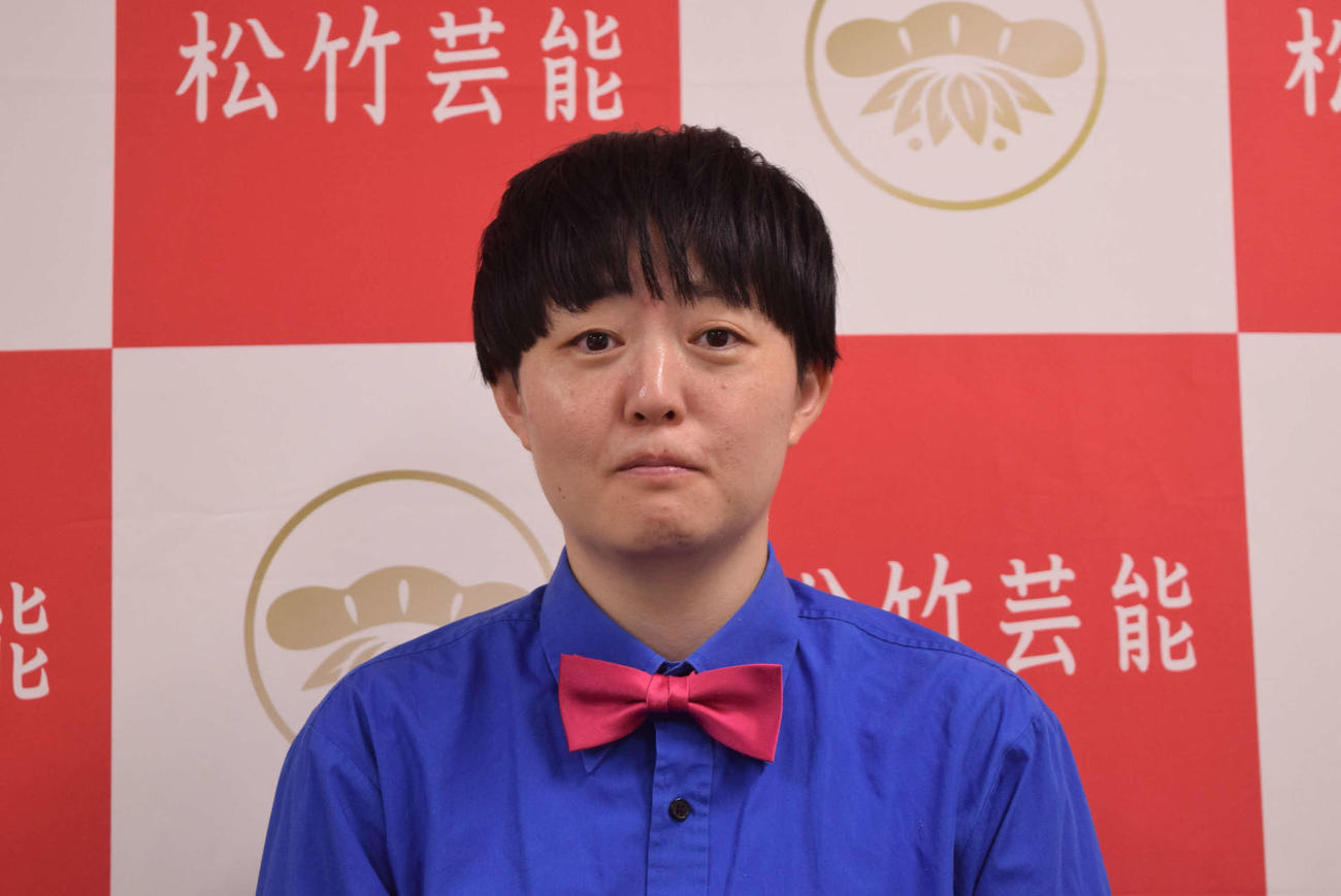 インスタグラム乗っ取り被害に遭い、悲しみの小林シャネル（撮影・阪口孝志）