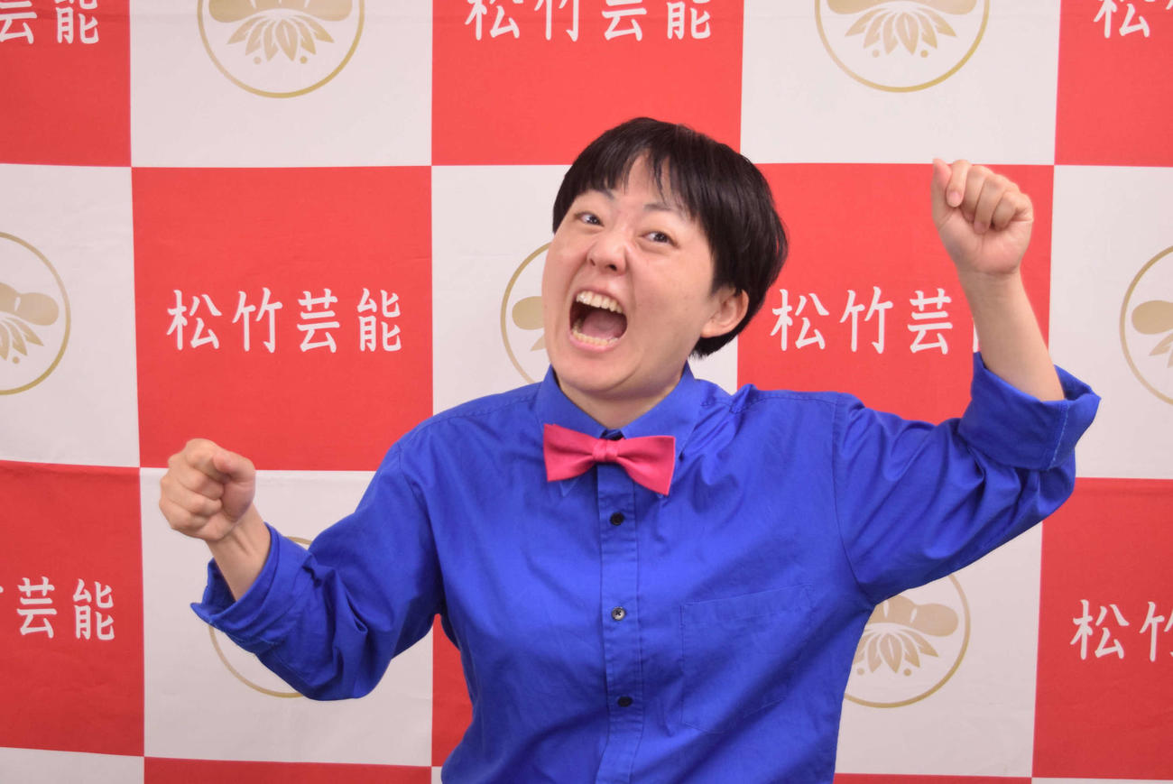 インスタグラム乗っ取り被害に遭い、乗っ取り犯に怒る小林シャネル（撮影・阪口孝志）