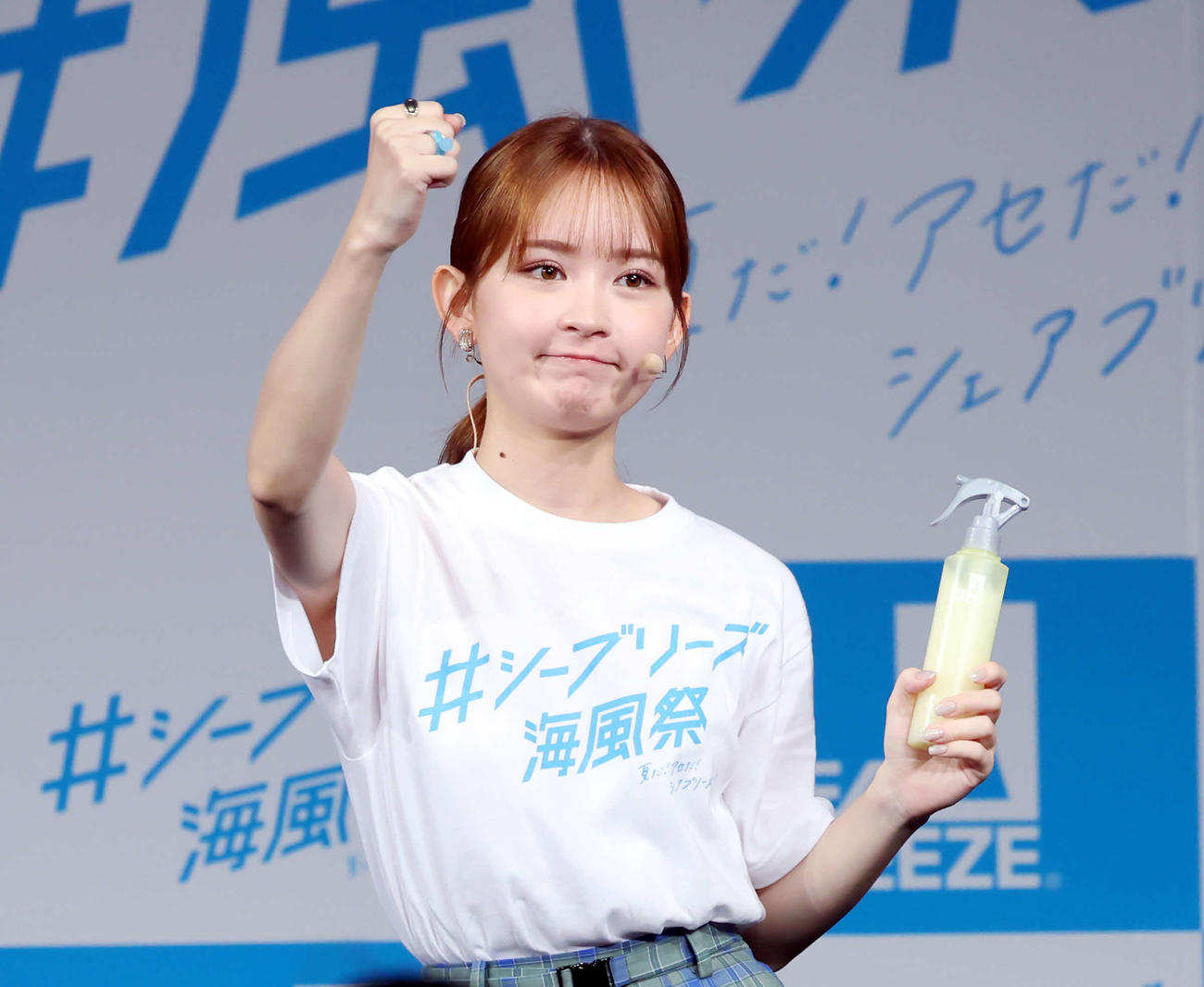 シーブリーズ海風祭に登壇し、ダンスを行う畑芽育（撮影・山本朝陽）