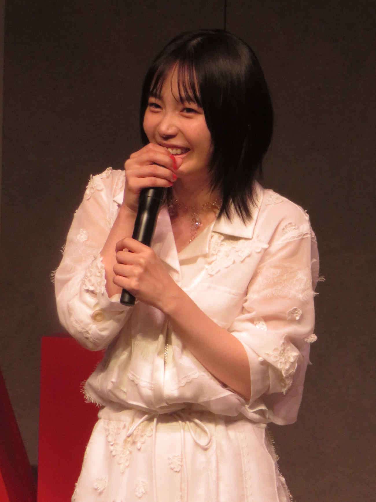 Netflixシリーズ「グラスハート」世界最速試写会イベントに登壇した宮﨑優