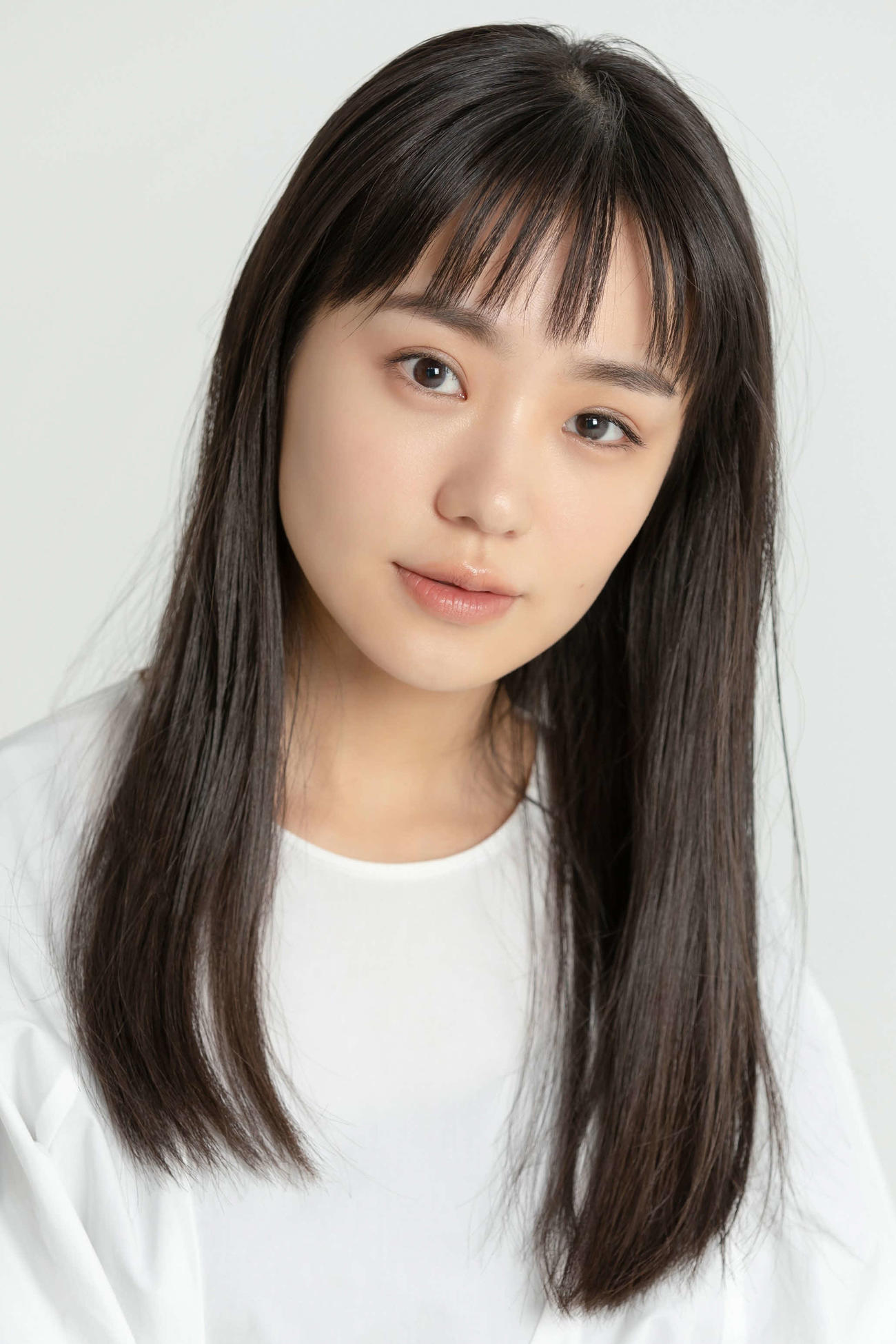 舞台「大地の子」に出演する奈緒