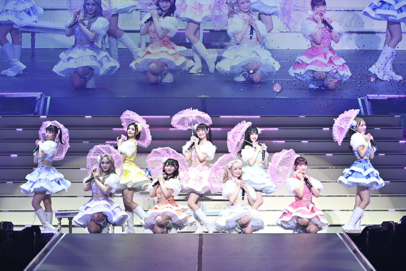 日本武道館公演で新たなスタートを切ったいぎなり東北産。前列左から北美梨寧、桜ひなの、律月ひかる、伊達花彩、後列左から藤谷美海、安杜羽加、橘花怜、吉瀬真珠、葉月結菜