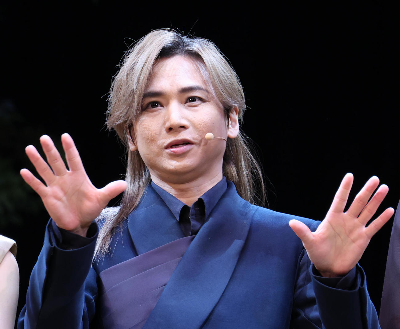 ミュージカル「ナイツ・テイル　ー騎士物語ー」開幕記念会見を行う堂本光一（撮影・中島郁夫）