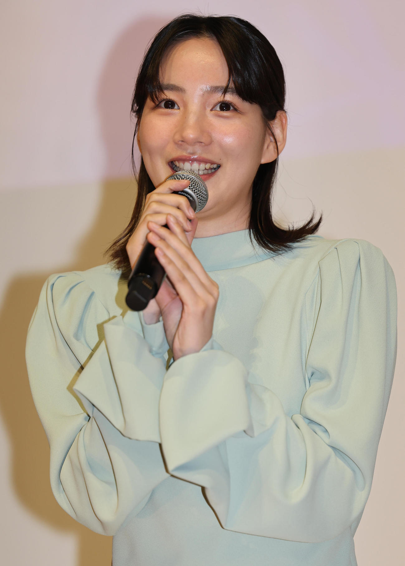 映画「この世界の片隅に」公開記念舞台あいさつに登場したのん（撮影・野上伸悟）