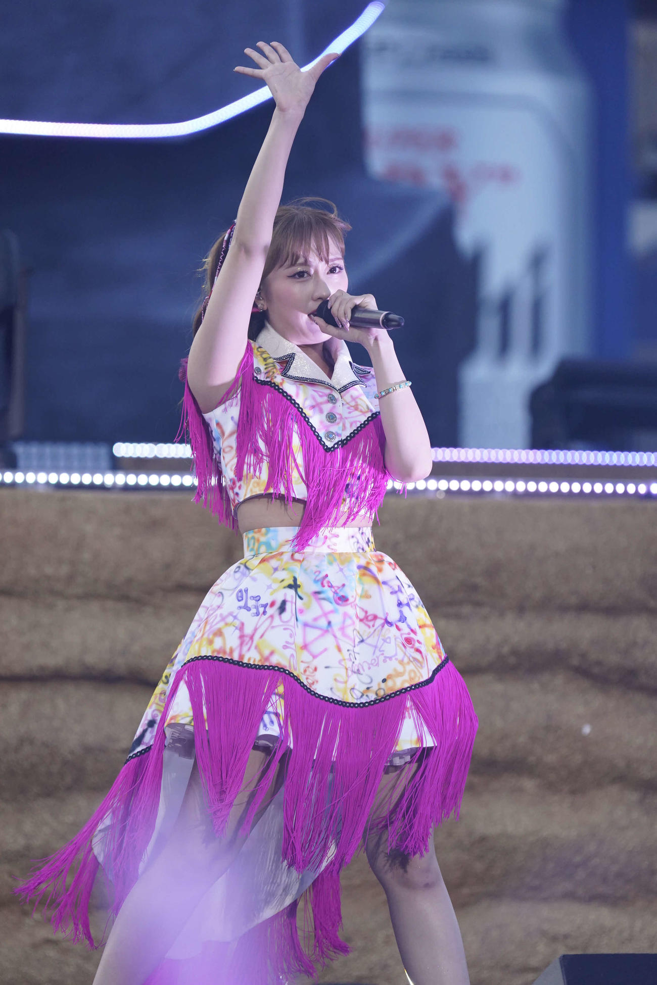 「ハマの夜祭り番長襲名記念　ももクロ夏のバカ騒ぎ2025 in横浜スタジアム」を行ったももいろクローバーZの佐々木彩夏（C）キングレコード