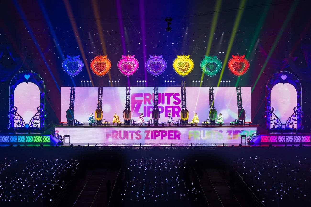 3周年記念ライブの千秋楽公演を行ったFRUITS ZIPPER（ヨシモリユウナ氏撮影）