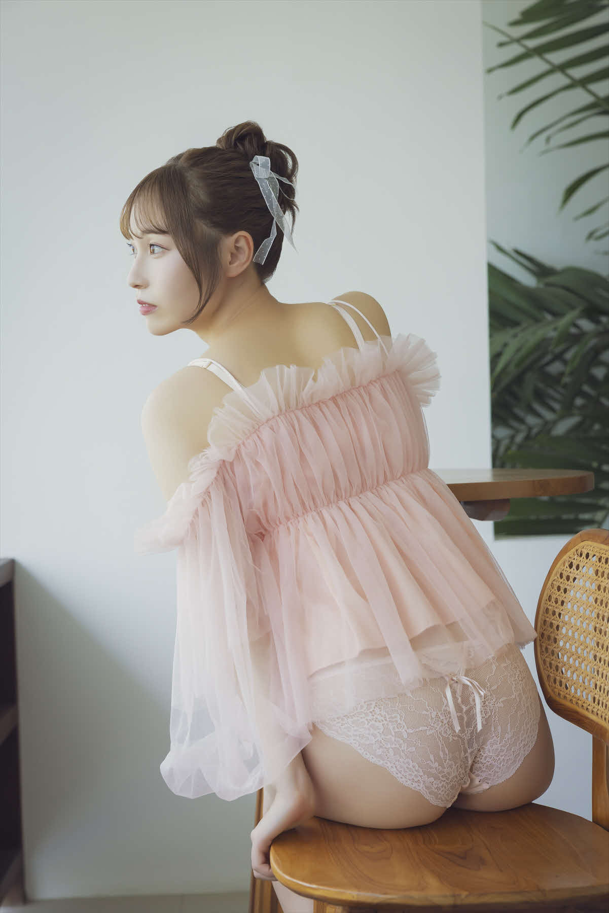 元NGT48川越紗彩ファースト写真集「なんとかなるなる」先行カット（C）KADOKAWA PHOTO／田中智久