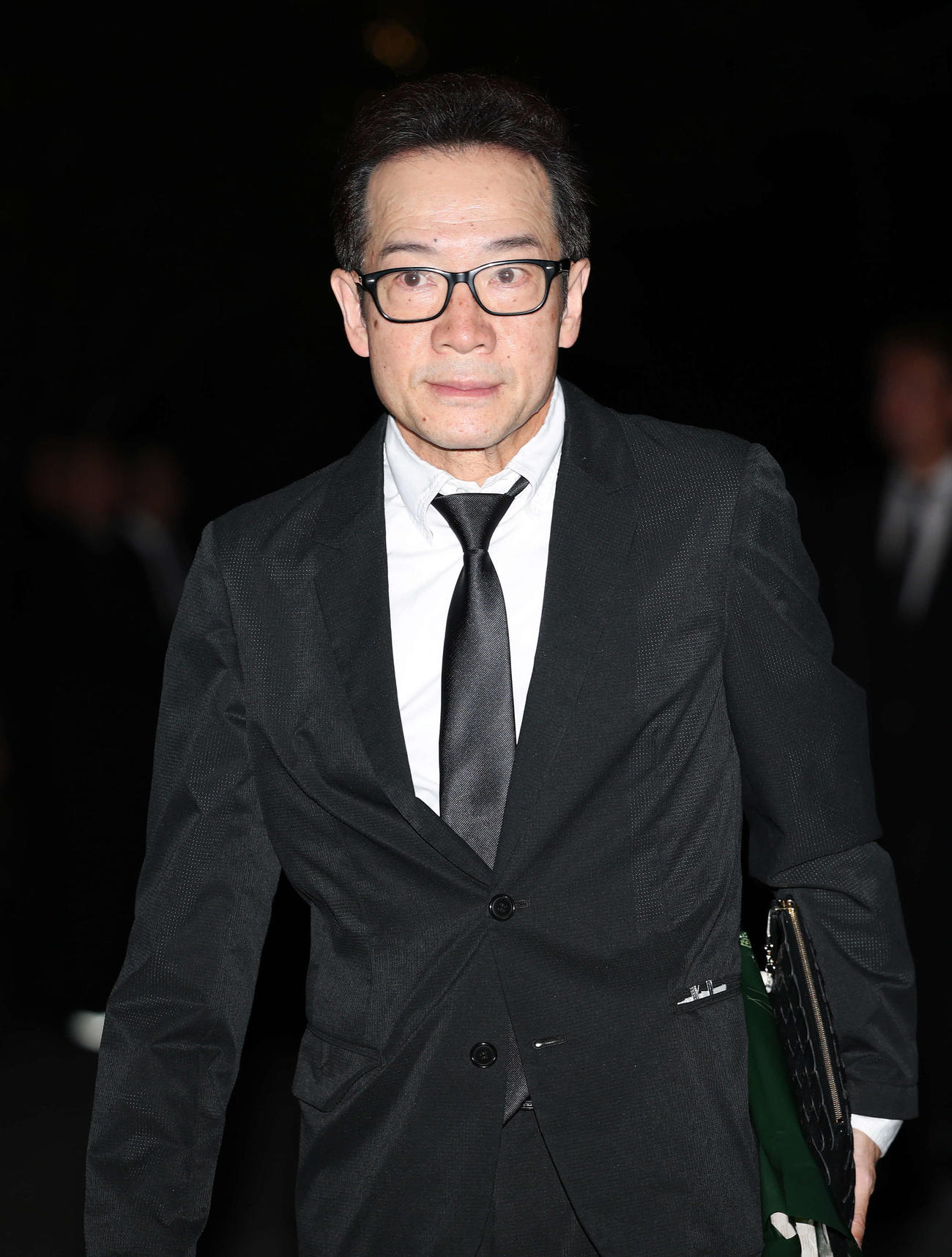 ケイダッシュ川村龍夫代表取締役会長の通夜に訪れた田原俊彦（撮影・鈴木正人）