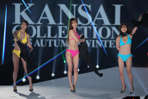 関西コレクションに出演した、左から白川愛梨、熊田曜子、平井こと（撮影・宮崎幸一)