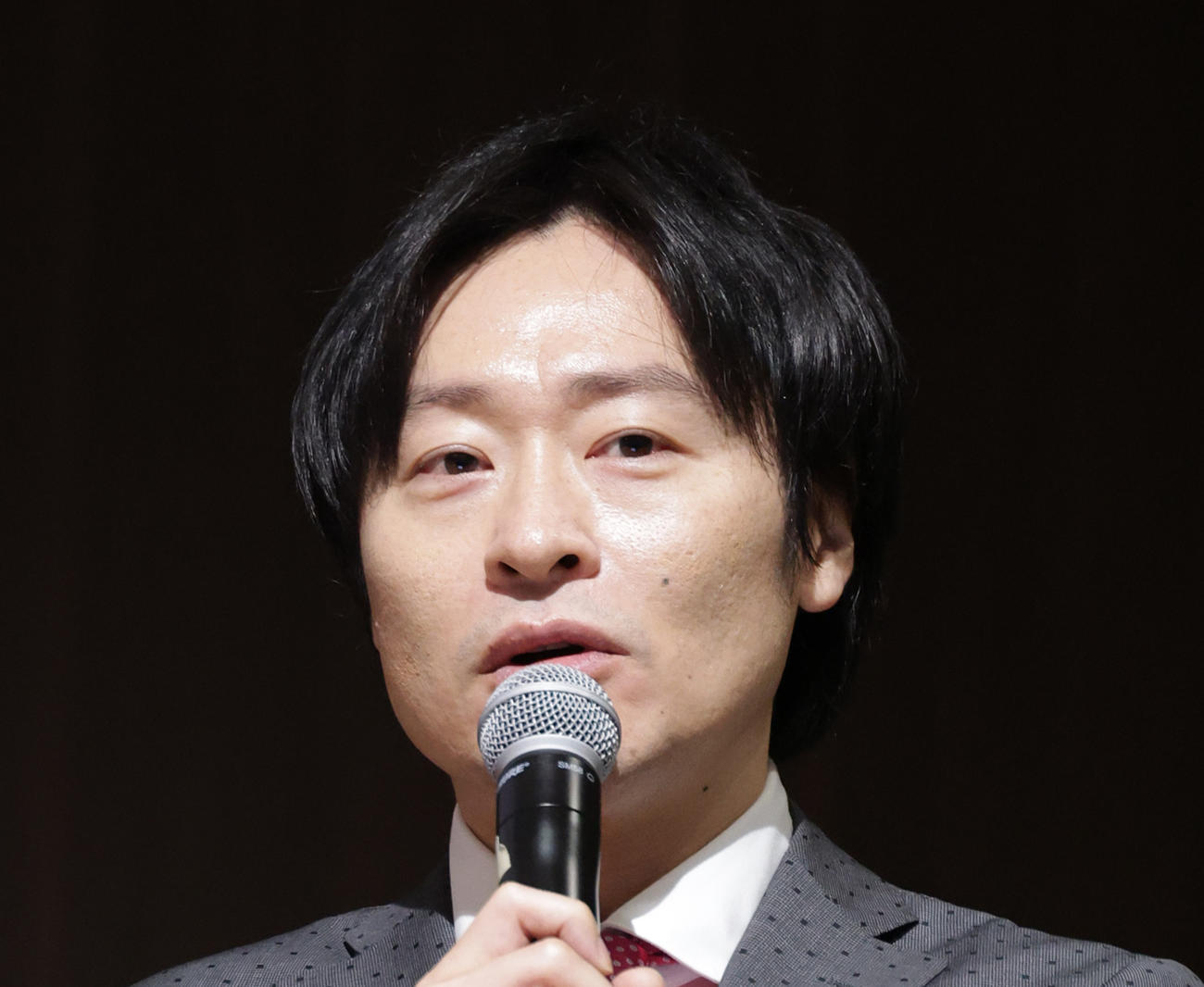 川西賢志郎（2024年4月撮影）
