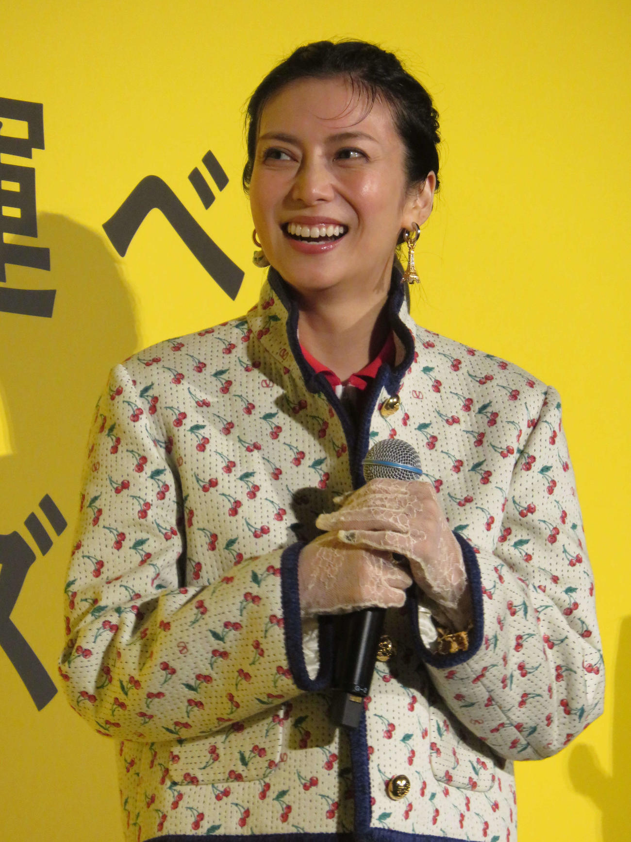 映画「兄を持ち運べるサイズに」完成披露上映会に登壇した柴咲コウ