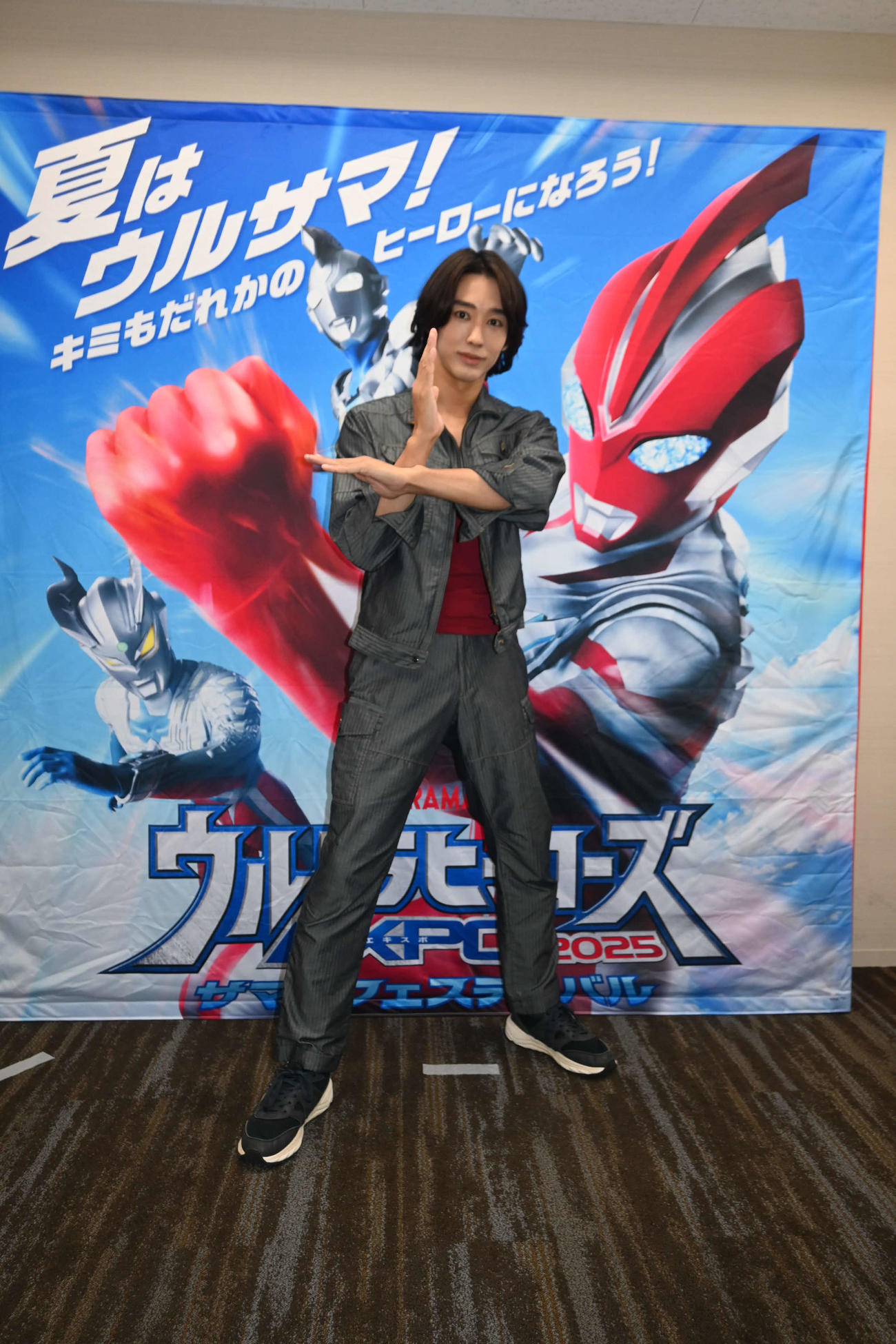 「ウルトラヒーローズEXPO 2025　うめだサマーフェスティバル」オープニングセレモニーの前に取材に応じた近藤頌利（撮影・松浦隆司）（C）円谷プロ