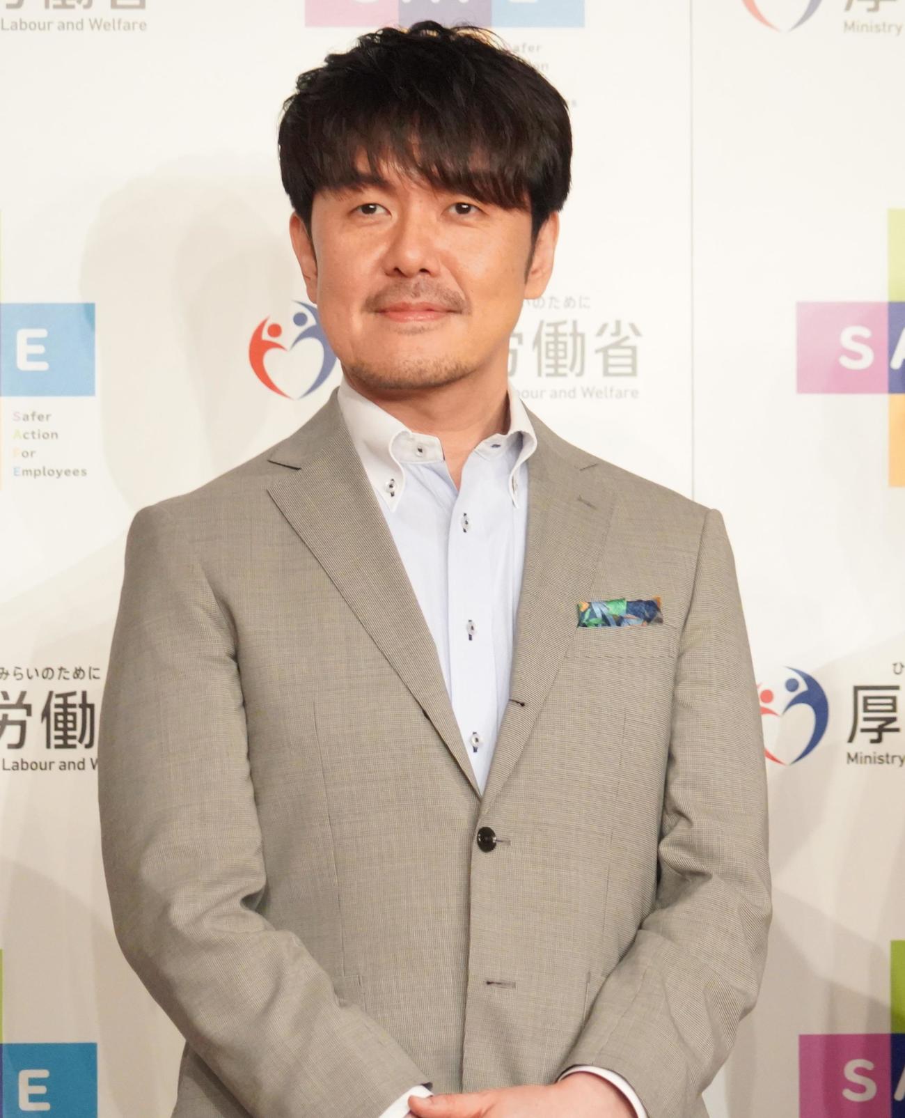 土田晃之＝22年６月