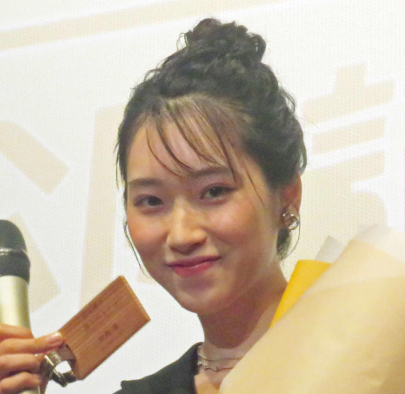 片岡凜（2024年6月撮影）