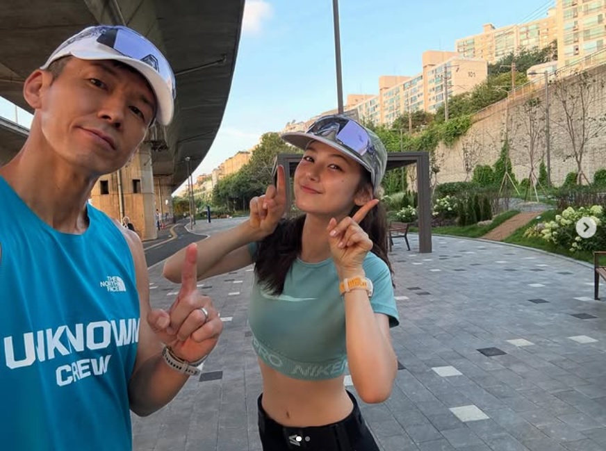 ションのインスタグラムから