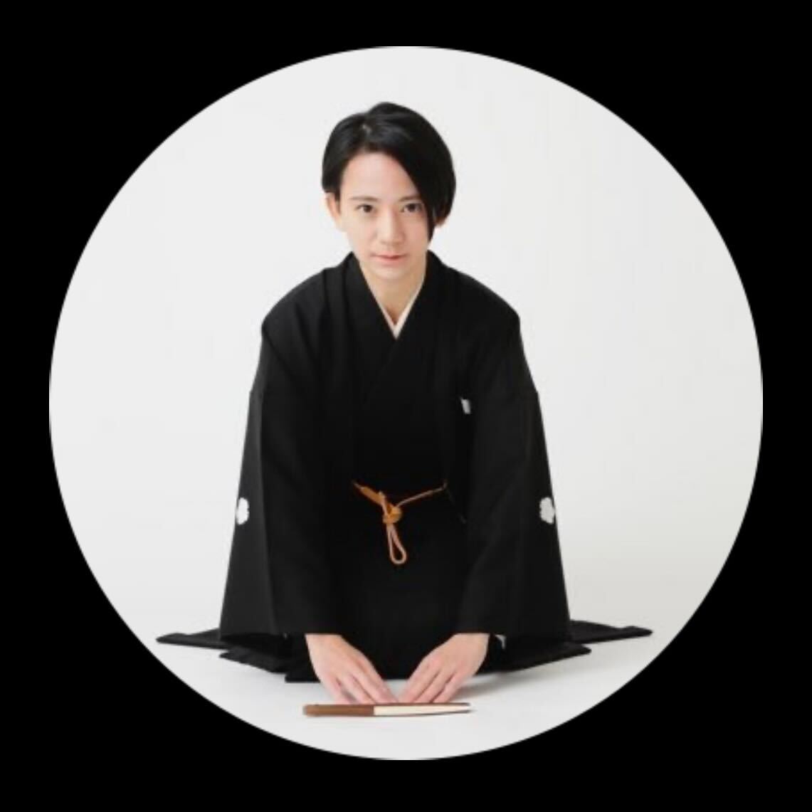 結婚と妻の第1子妊娠を発表した古今亭佑輔（Xから）