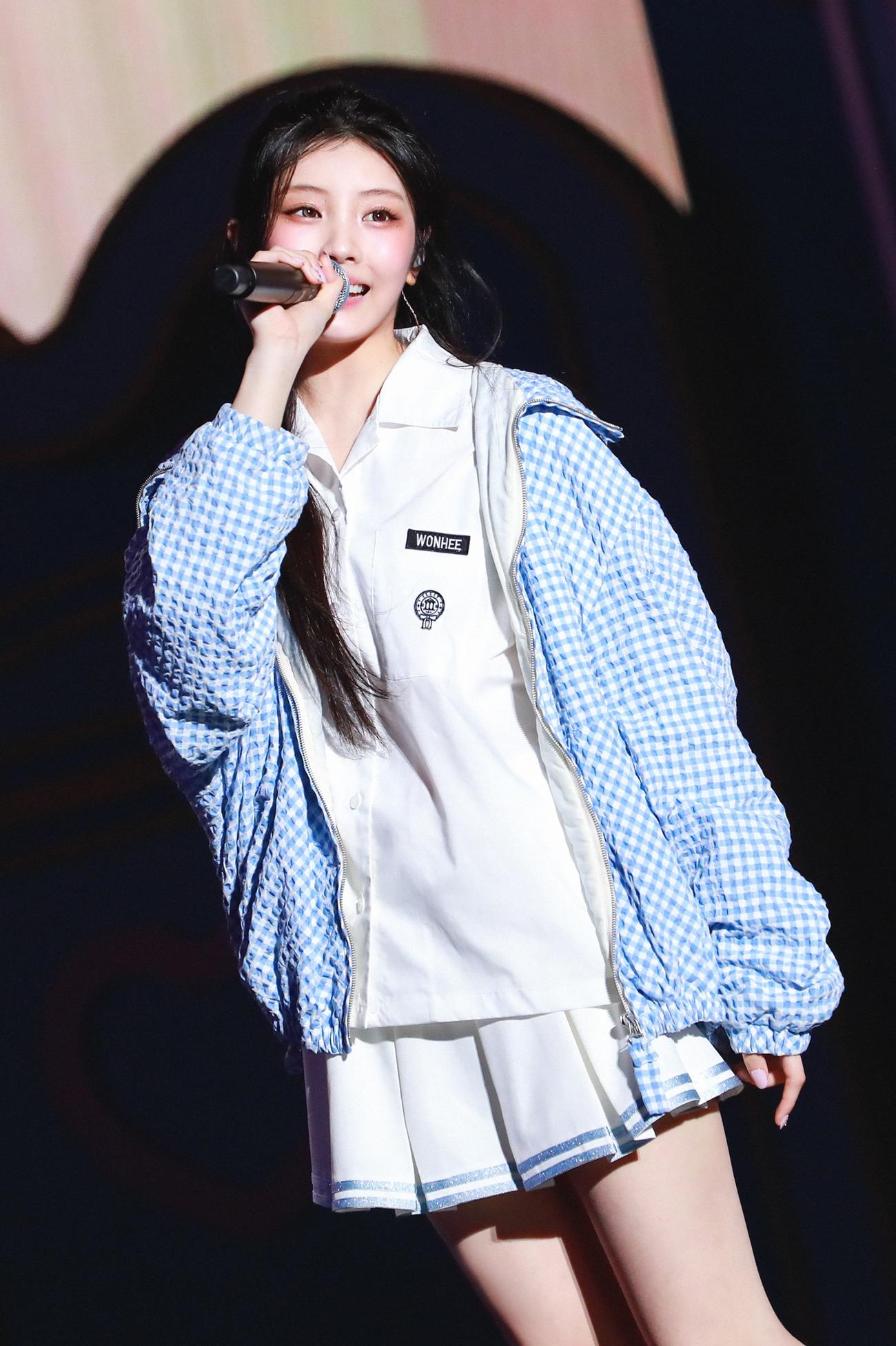 日本公演「2025ILLIT GLITTER DAY IN JAPAN」でパフォーマンスするILLITのWONHEE（ウォンヒ）（C）(P)＆(C) BELIFT LAB Inc.