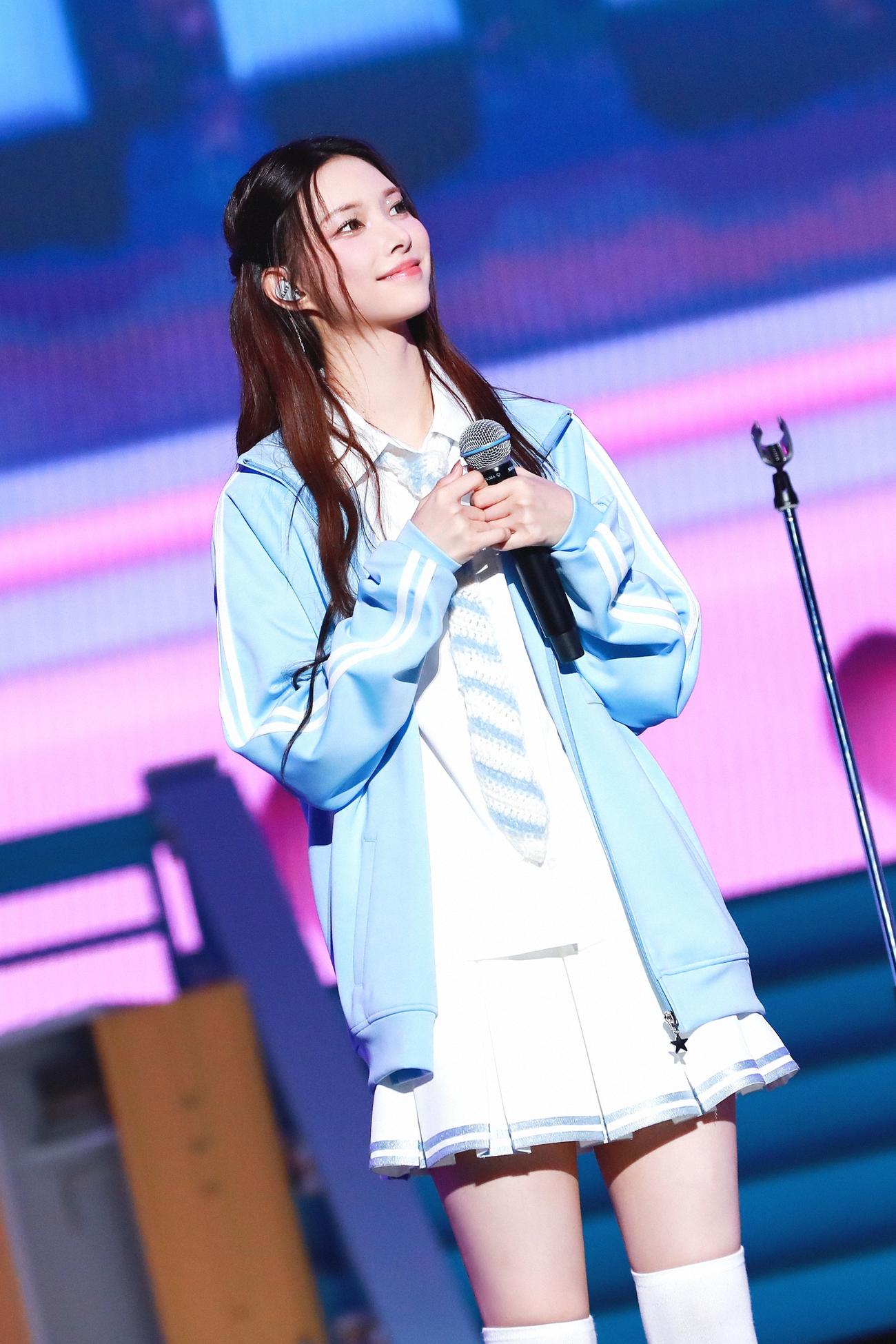 日本公演「2025ILLIT GLITTER DAY IN JAPAN」でパフォーマンスするILLITのYUNAH（ユナ）（C）(P)＆(C) BELIFT LAB Inc.