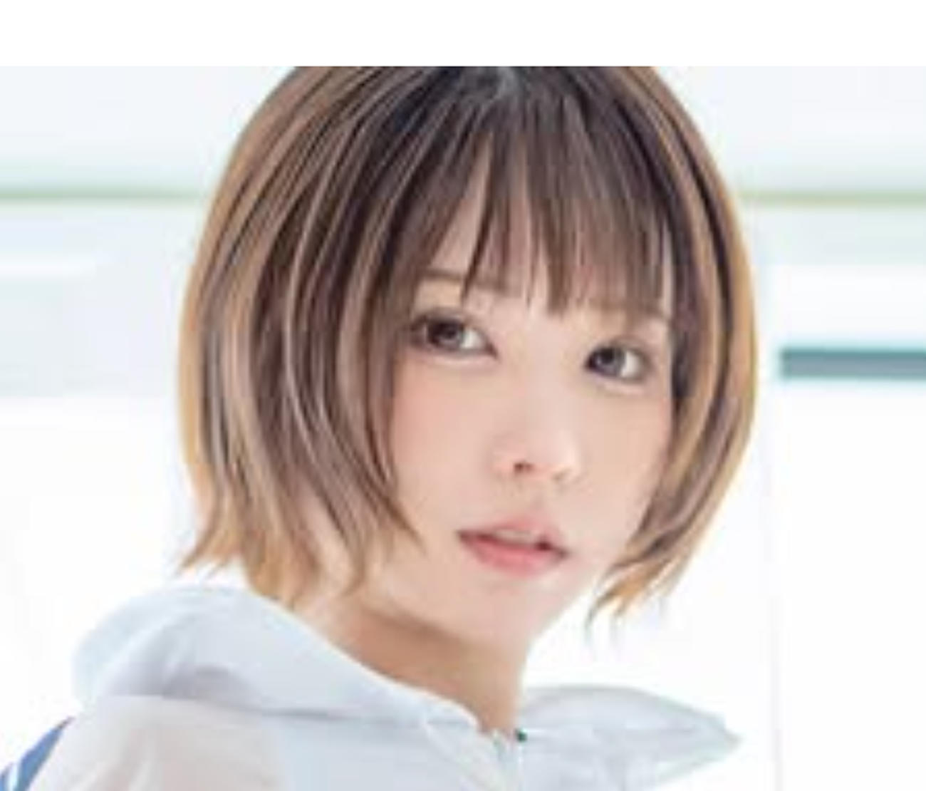 えなこのインスタグラムから