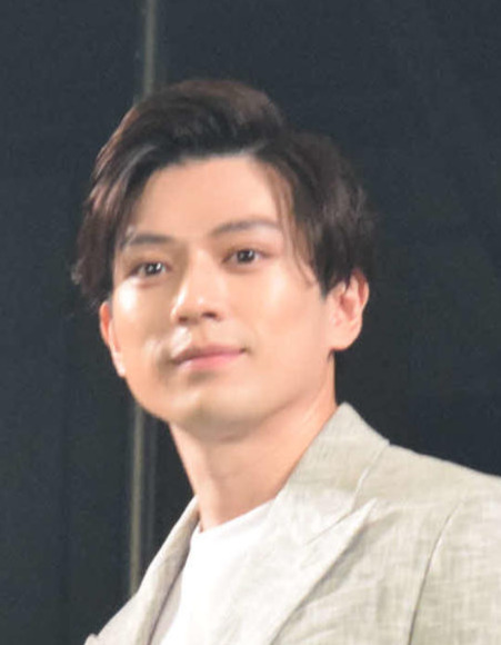 新田真剣佑（2025年5月撮影）