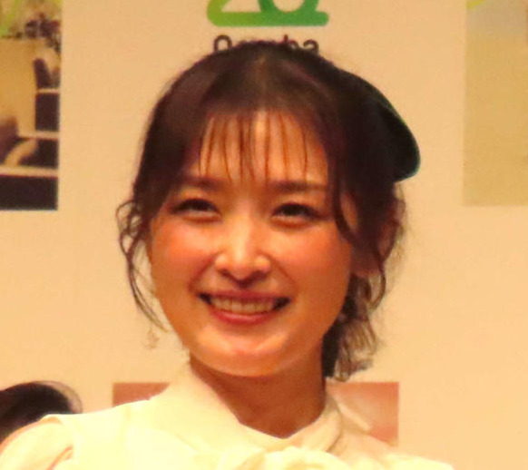 石川梨華（2024年11月撮影）