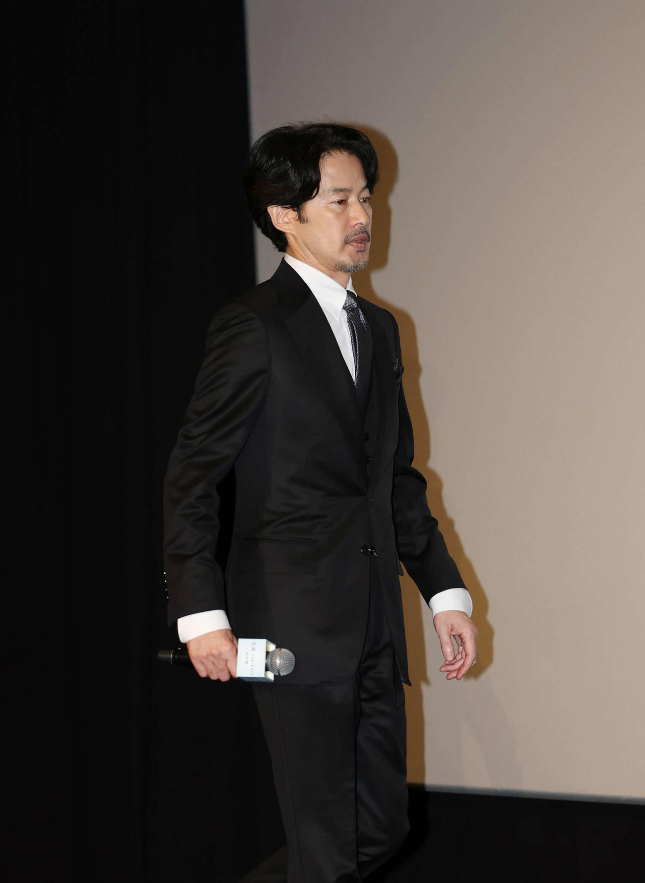 初日舞台あいさつに登壇する竹野内豊（撮影・増田悦実）
