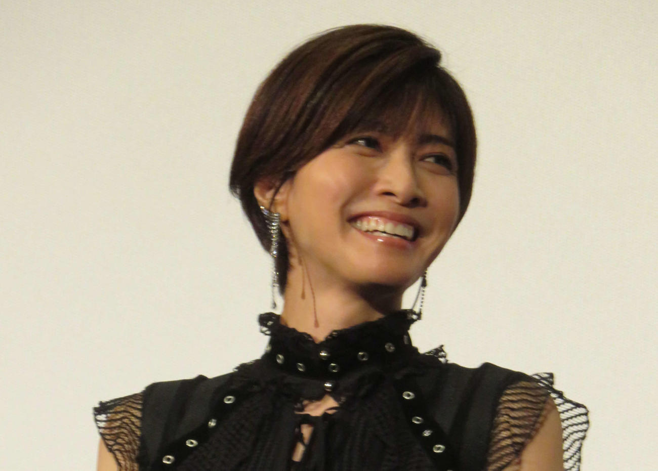 内田有紀（2024年12月撮影）