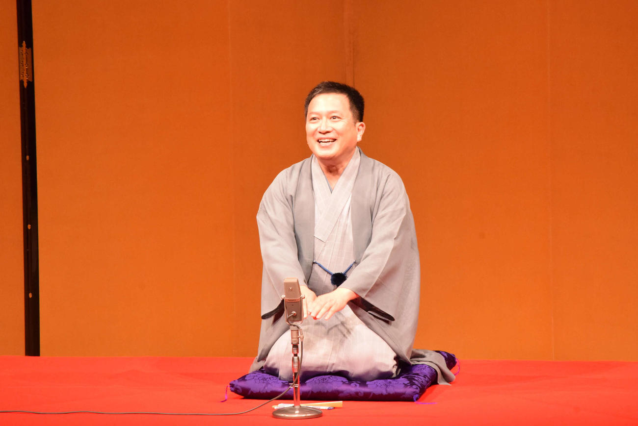 米朝一門会に出演した桂吉弥（撮影・阪口孝志）