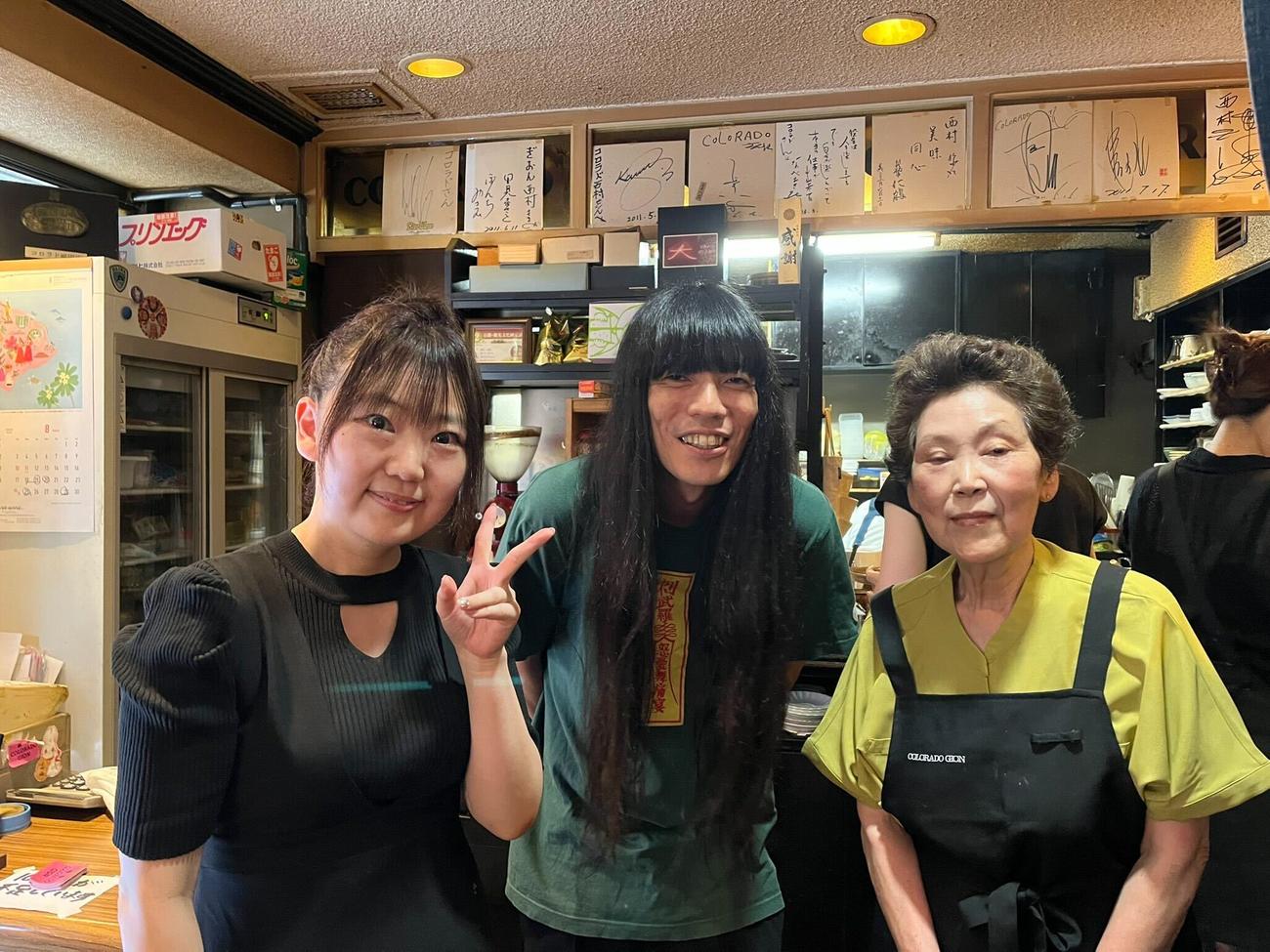 祗園花月近隣の喫茶店に感謝する金属バット友保（Xから）