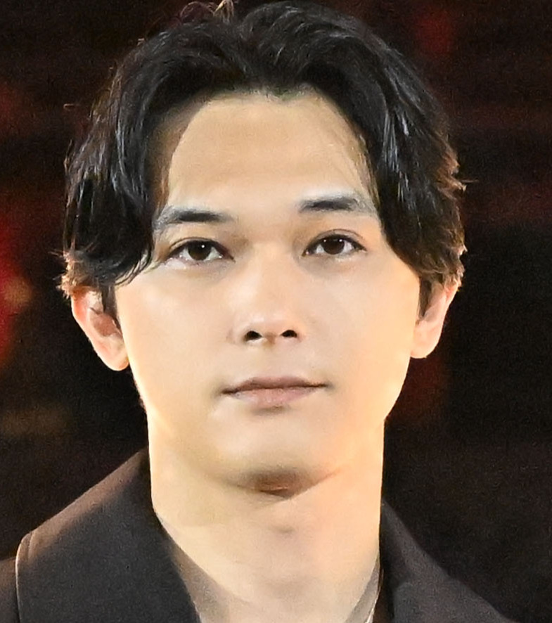 吉沢亮（2024年10月撮影）